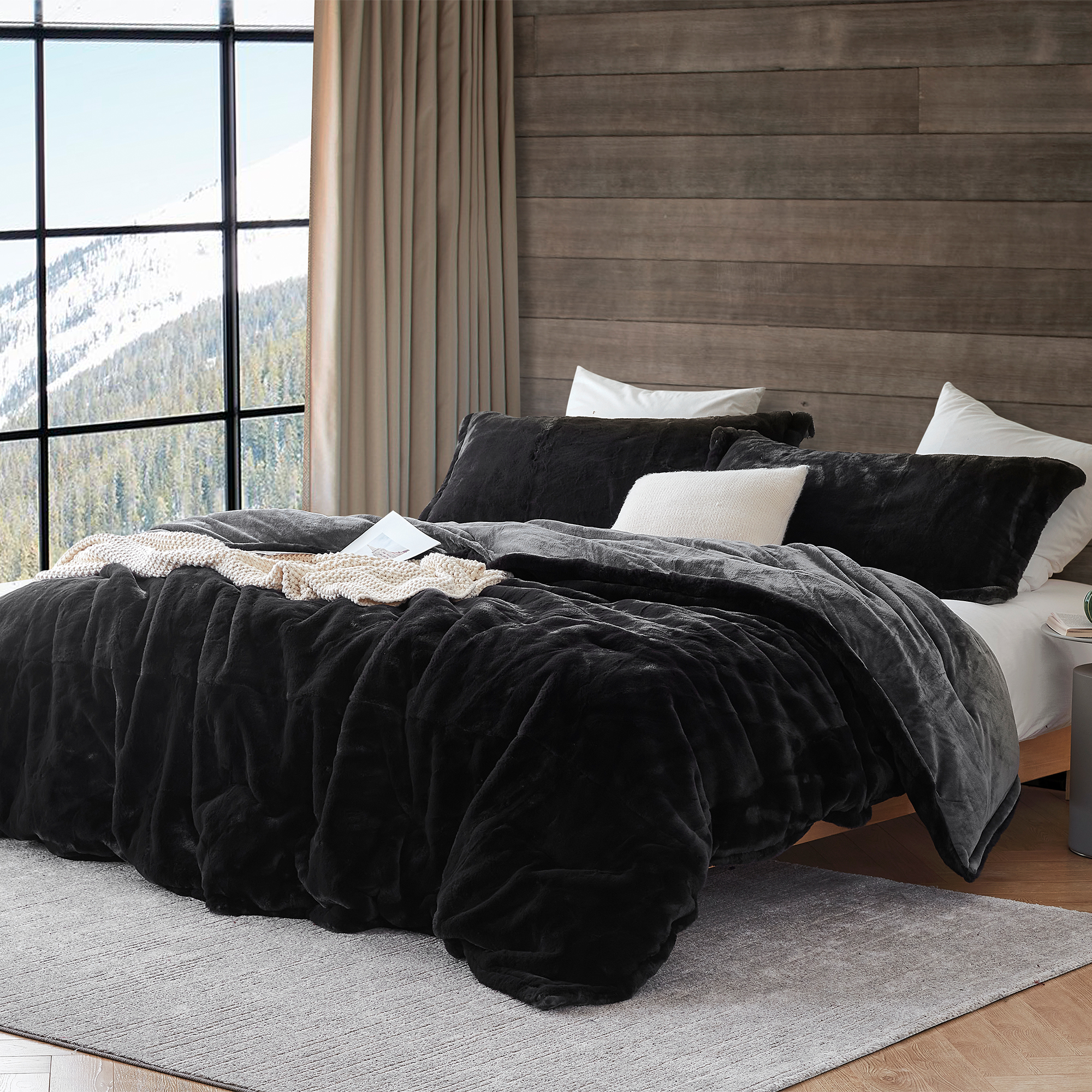 Chunky Bunny - Coma Inducer Oversized Queen Comforter - Rabbit Black